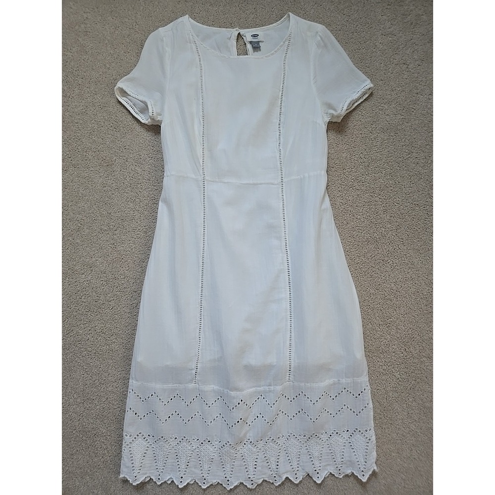 Old Navy Dress M White short Sleeve Midi Embroidered Lightweight cottage‎ Eyelet - Picture 2 of 12